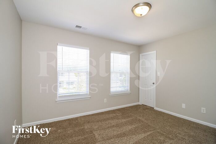 Building Photo - 113 Rosemont Ln