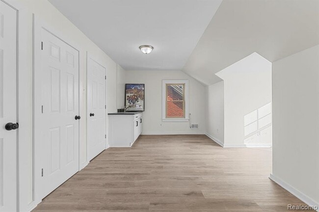 Building Photo - 1936 Atkinson St