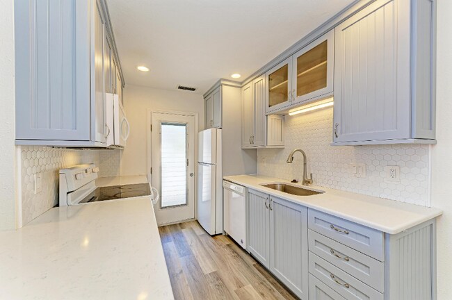 Building Photo - 616 Guild Dr