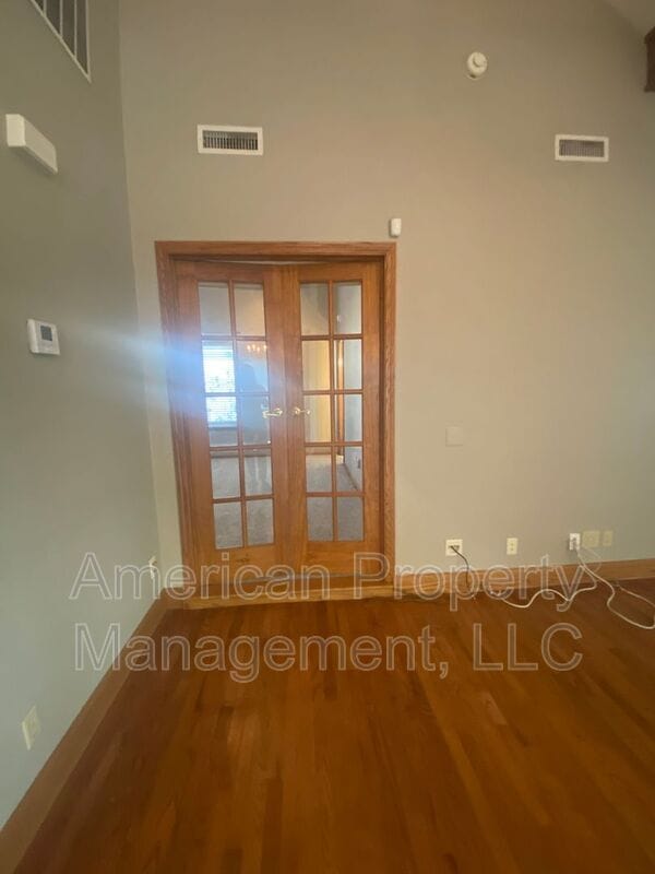 Building Photo - 4729 S Ironwood Ave