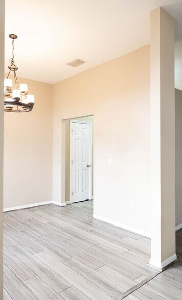 Building Photo - 4213 Garden Blvd