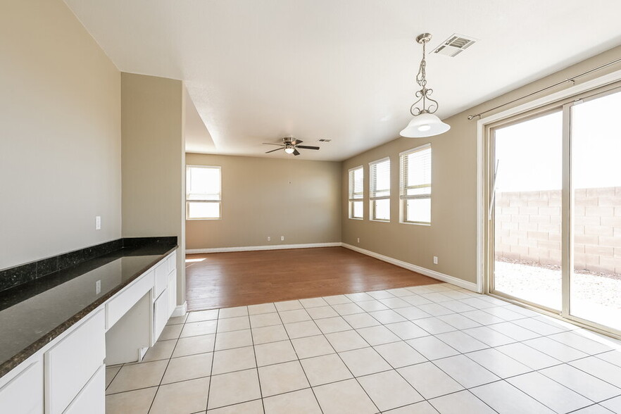 Building Photo - 1071 Will Jay Ln