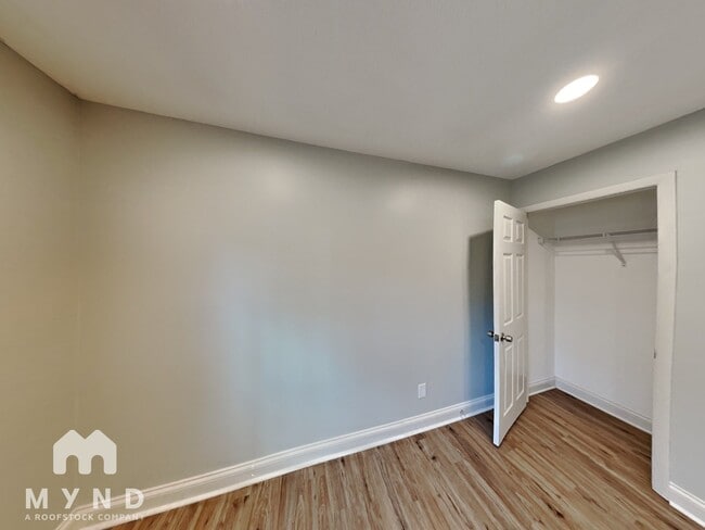 Building Photo - 8800 Vagabond Rd