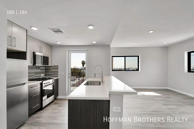 Building Photo - 5608 W LA Mirada Ave