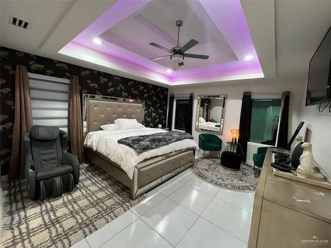 Building Photo - 37 Water Lily Ave