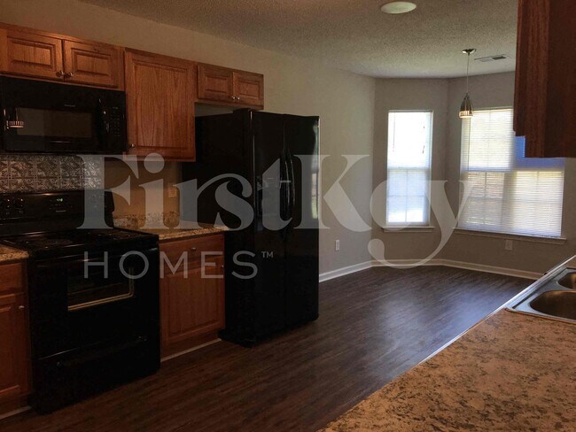 Building Photo - 120 Pointer Dr