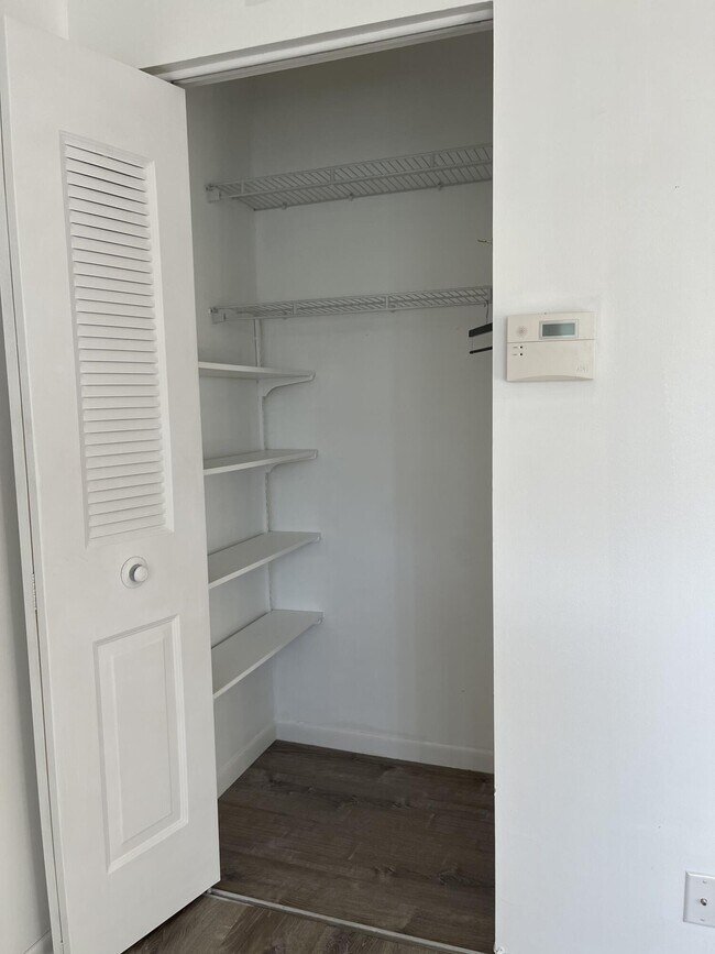 Building Photo - 1141 Calamondin Terrace