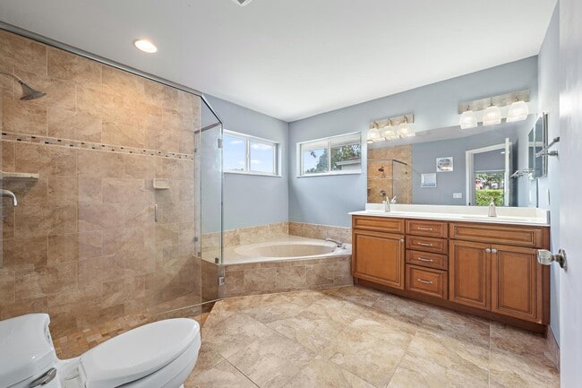 Building Photo - 9178 Beverly Ct