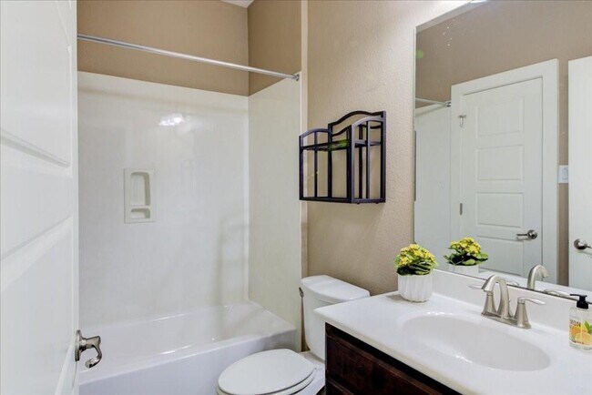 Building Photo - 12212 Tawny Farms Rd