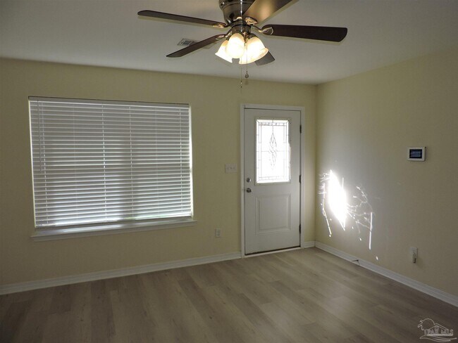 Building Photo - 1000 Polk Ave