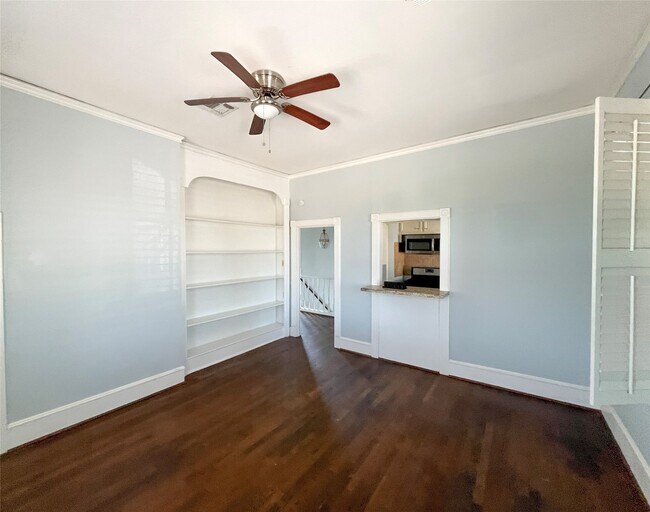 Building Photo - 901 Broadway Avenue J