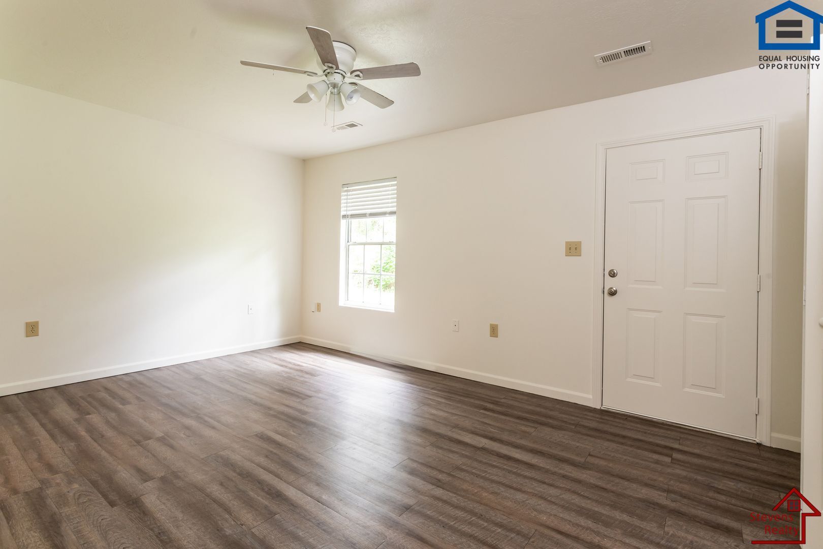 Building Photo - 6445 Son Light Way