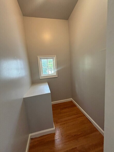Building Photo - 261 N 19th St