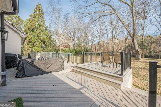 Building Photo - 4562 Columns Dr SE