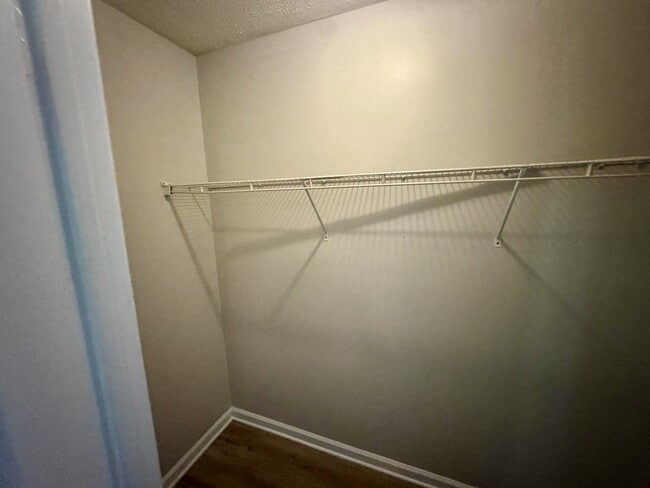 Building Photo - Charming 3BR/2BA home in Dothan, AL - Appliances included, pets are accepted, fenced in backyard ...