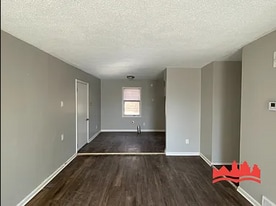 Building Photo - 874 Castlewood Ave