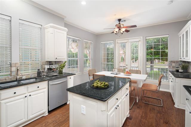 Building Photo - 2415 Greymoore Dr