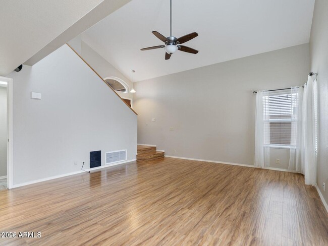 Building Photo - 7705 W Tonto Dr