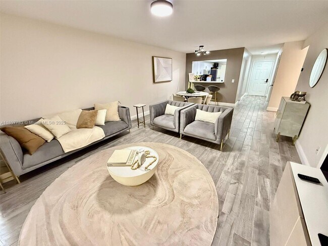 Building Photo - 300 Promenade Dr