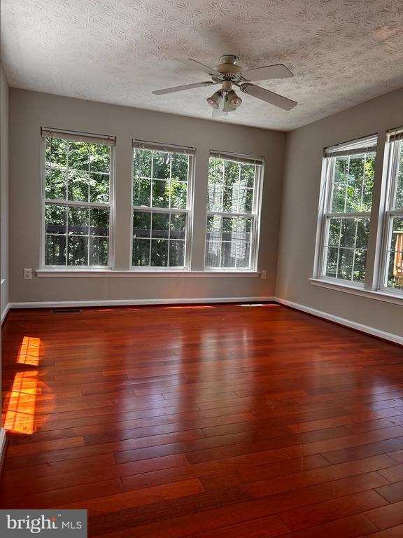 Building Photo - 2722 Thornbrook Ct