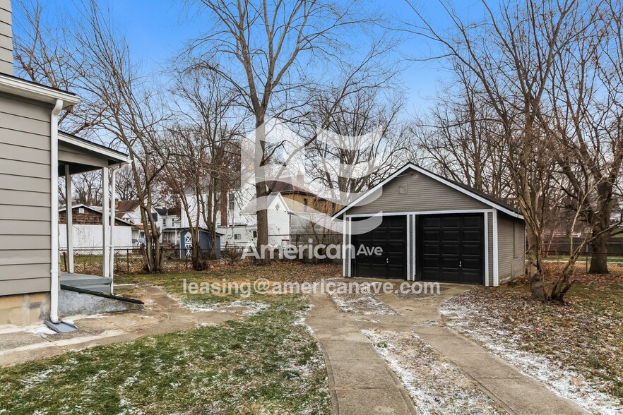 Building Photo - 6310 Highland Ave