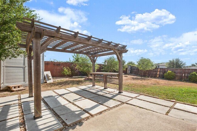 Building Photo - 12028 Plains Valley Dr
