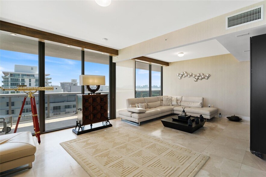 Building Photo - 5875 Collins Ave