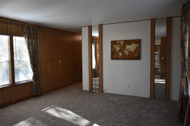 Building Photo - 399 Pope Bend N