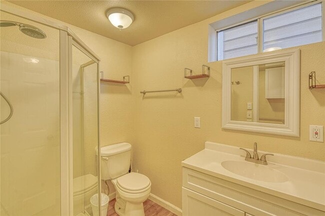 Building Photo - 296 Hartt Hill Dr