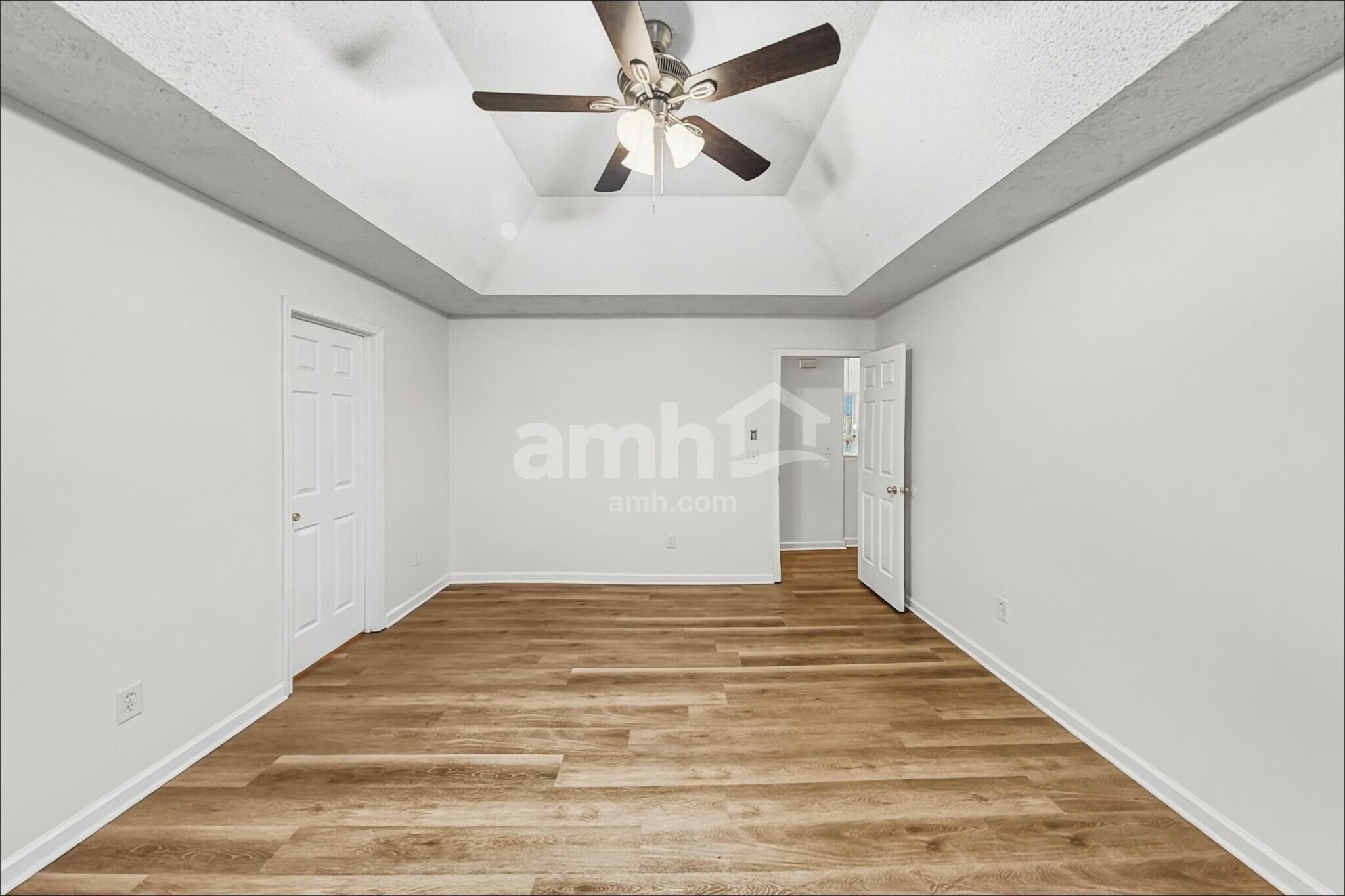 Building Photo - 4238 Zephyrhills Dr