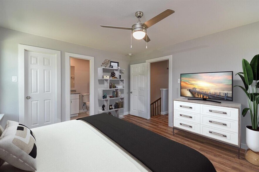 Building Photo - 7954 Nashville St