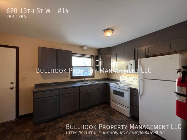 Building Photo - 620 13th St W