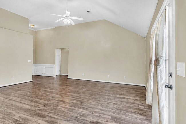 Building Photo - 3 Bedroom 2 Bathroom Home in Hampton Place subdivision - Pooler GA