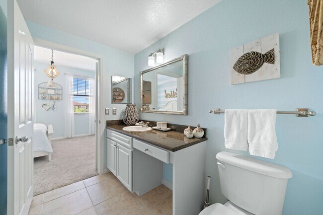 Building Photo - *** LOCATION, LOCATION, LOCATION! *** ANNU...