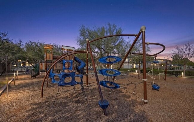 Building Photo - Move In Ready!stunning 3 bedroom, 2.5 bathroom home located in Phoenix!