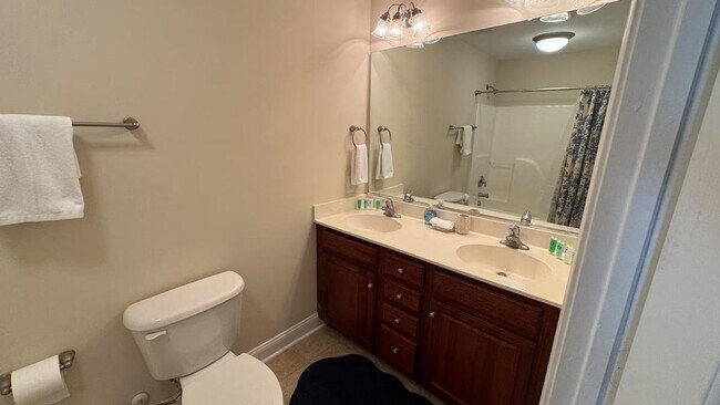 Building Photo - 115 Ponderosa Dr