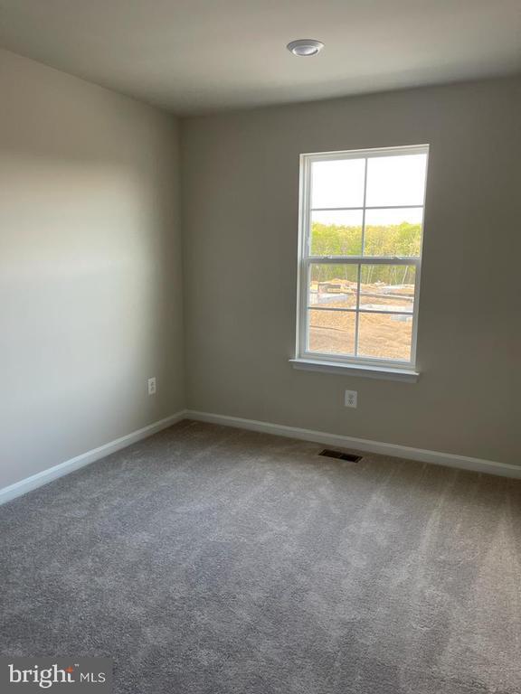 Building Photo - 123 Tye Ct