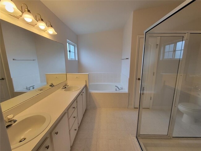 Building Photo - 6416 NW 36th Ter