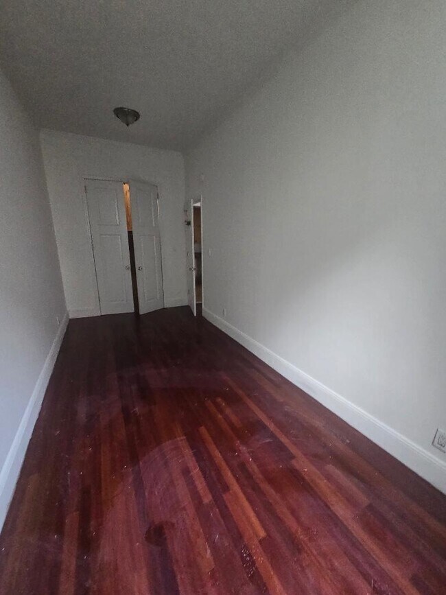 Building Photo - 0 bedroom in New York NY 10065