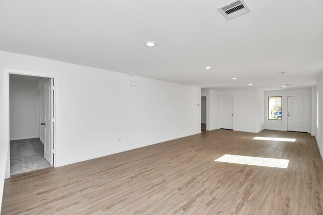 Building Photo - 18602 Cepagatti Dr