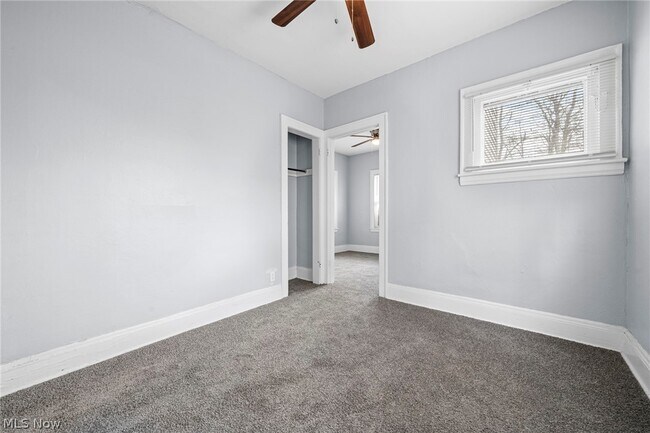 Building Photo - 3455 E 121st St