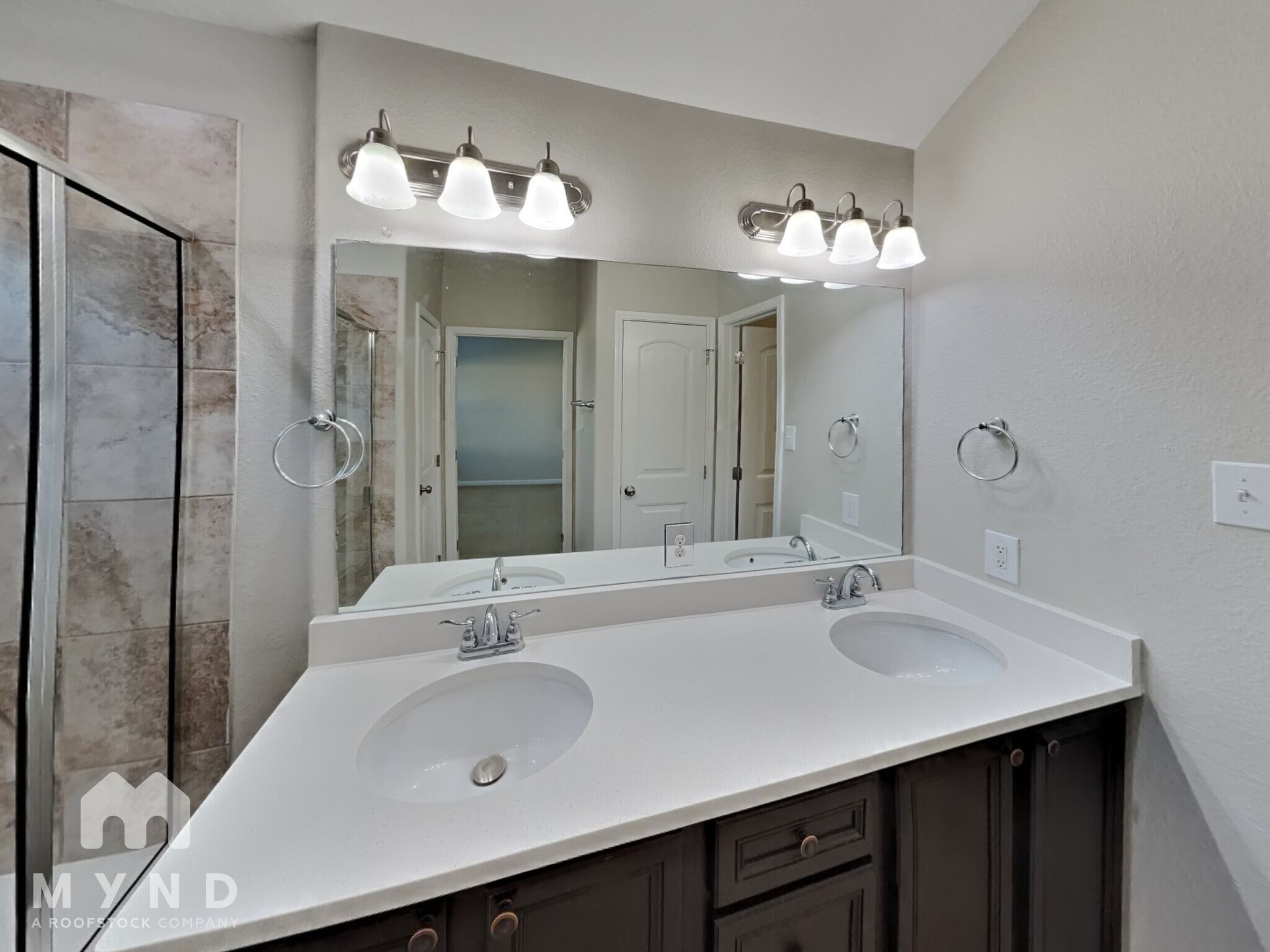 Building Photo - 4605 Elderberry St