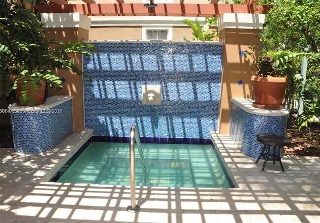 Building Photo - 19801 E Country Club Dr