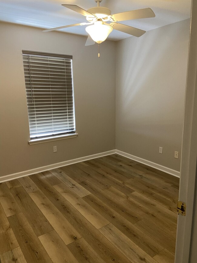 Building Photo - 59 Concord Rd