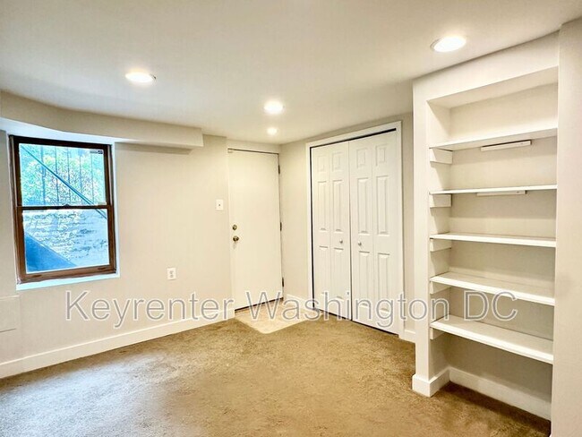 Building Photo - 1528 8th St NW