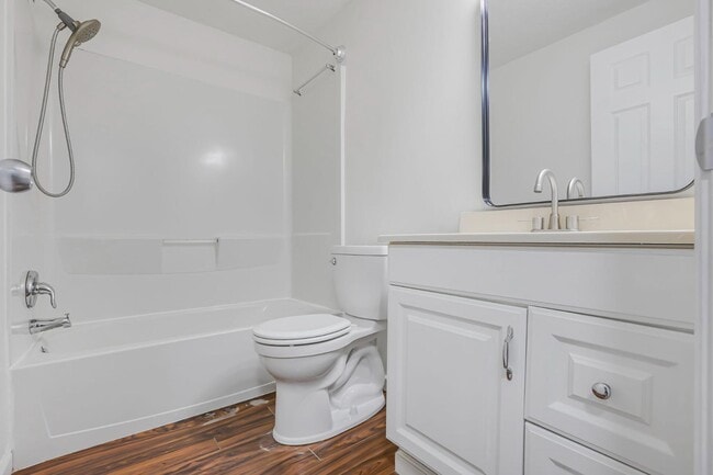 Building Photo - 6400 Firethorn Ave