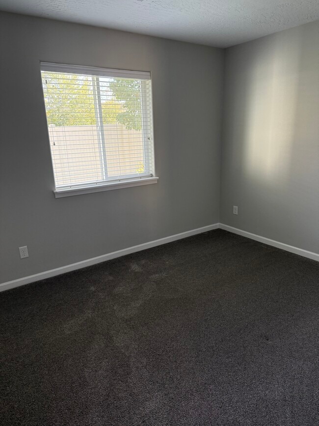 Building Photo - 7515 S Dana Ln
