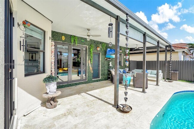 Building Photo - 5040 SW 159th Ave