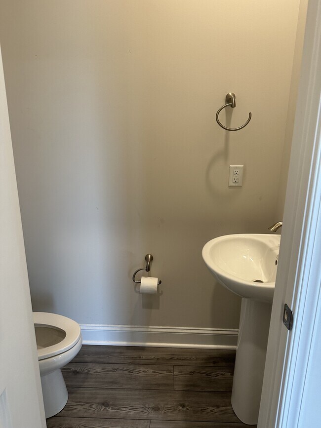 Building Photo - 35422 Wright Way