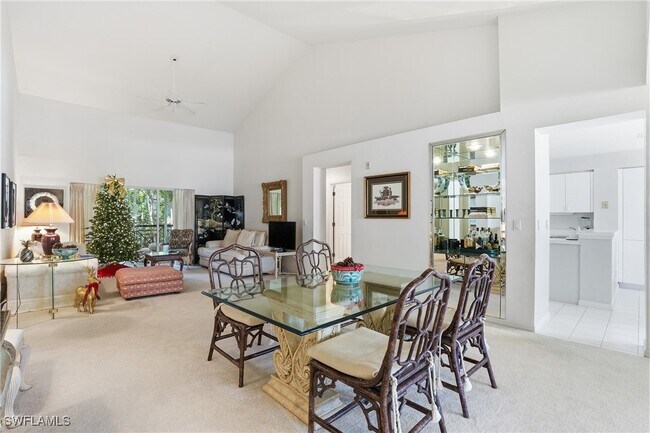 Building Photo - 6865 San Marino Dr